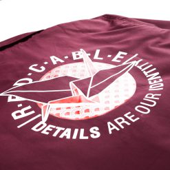 Alternative view of Hideo - Maroon