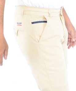 Alternative view of Moreau - Cream