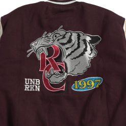Alternative view of Tiger Fang - Maroon