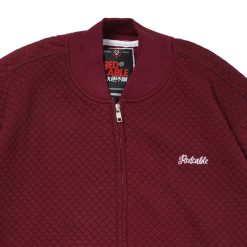 Alternative view of Cyneley - Maroon
